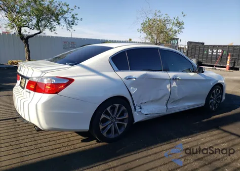 2015 Honda Accord Sport z USA, uszkodzony, nr VIN 1HGCR2F58FA157443